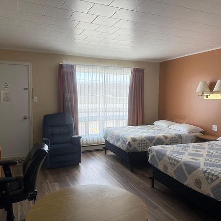 Le Campagnard Hotel Matane Exterior photo
