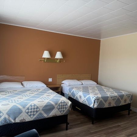 Le Campagnard Hotel Matane Exterior photo