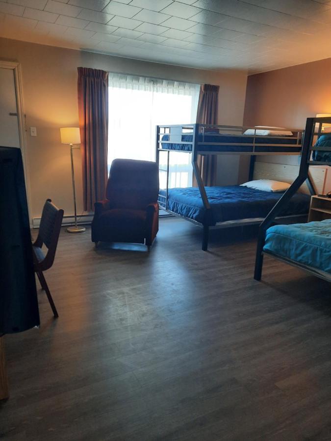Le Campagnard Hotel Matane Exterior photo