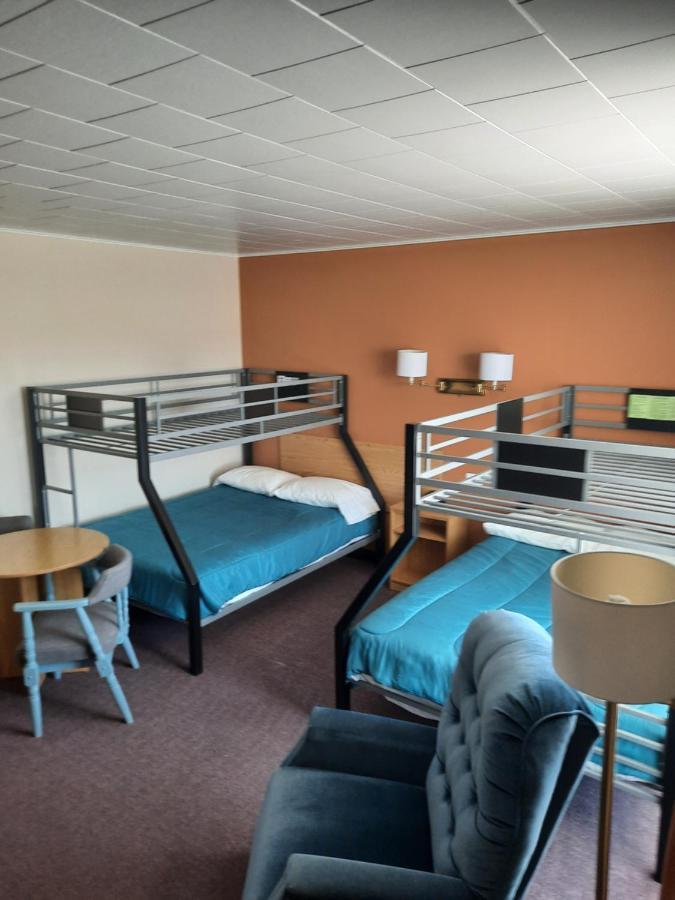 Le Campagnard Hotel Matane Exterior photo