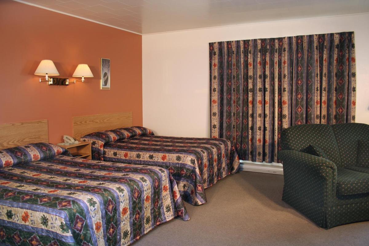 Le Campagnard Hotel Matane Exterior photo