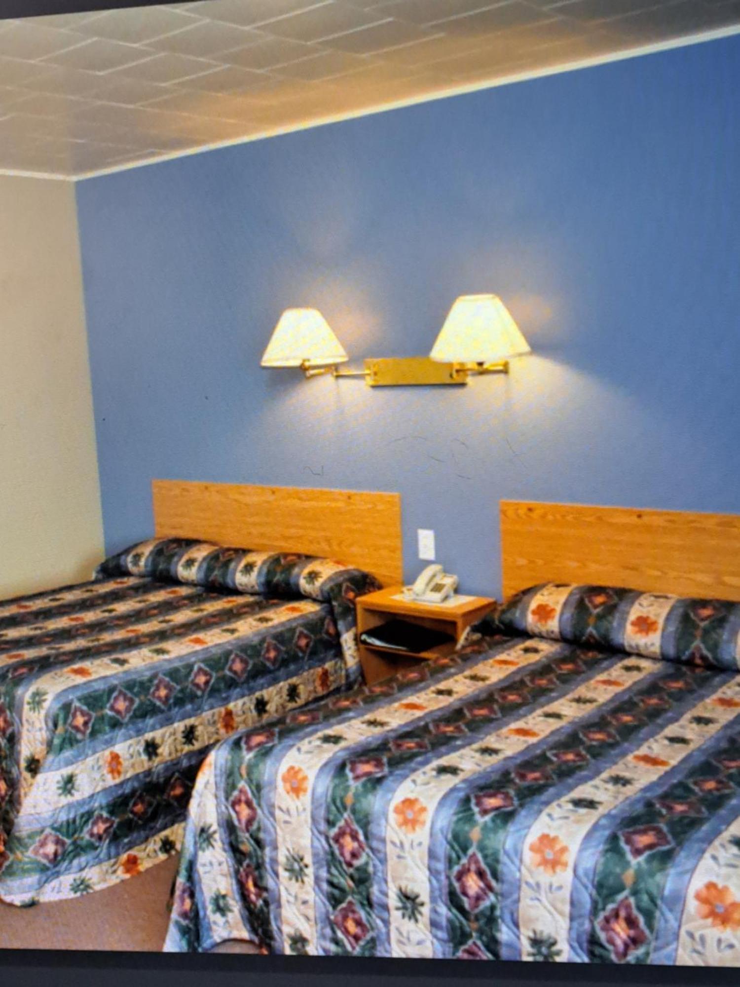 Le Campagnard Hotel Matane Exterior photo