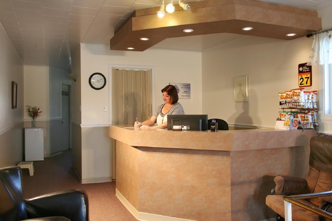 Le Campagnard Hotel Matane Exterior photo